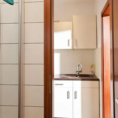 Pension-leipzig-sued 3* לייפציג